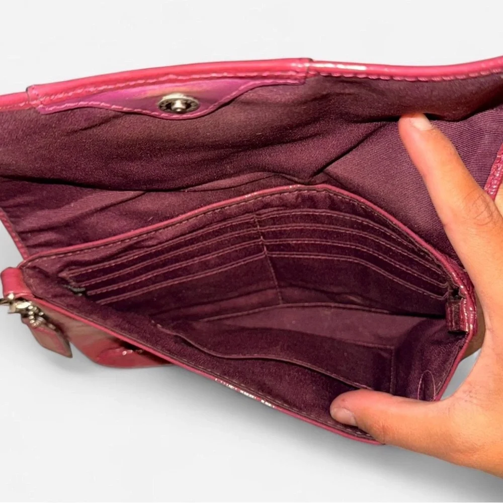 Vintage Y2K Coach raspberry pink Patent Leather Wristlet Clutch